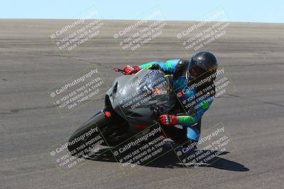 media/May-14-2022-SoCal Trackdays (Sat) [[7b6169074d]]/Bowl (1120am)/